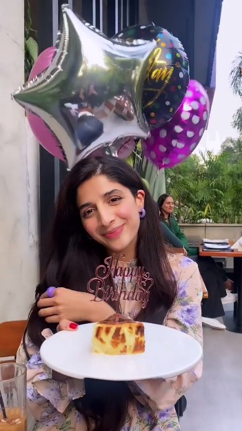 Mawra Hocane Pre-Birthday Surprise By Friends