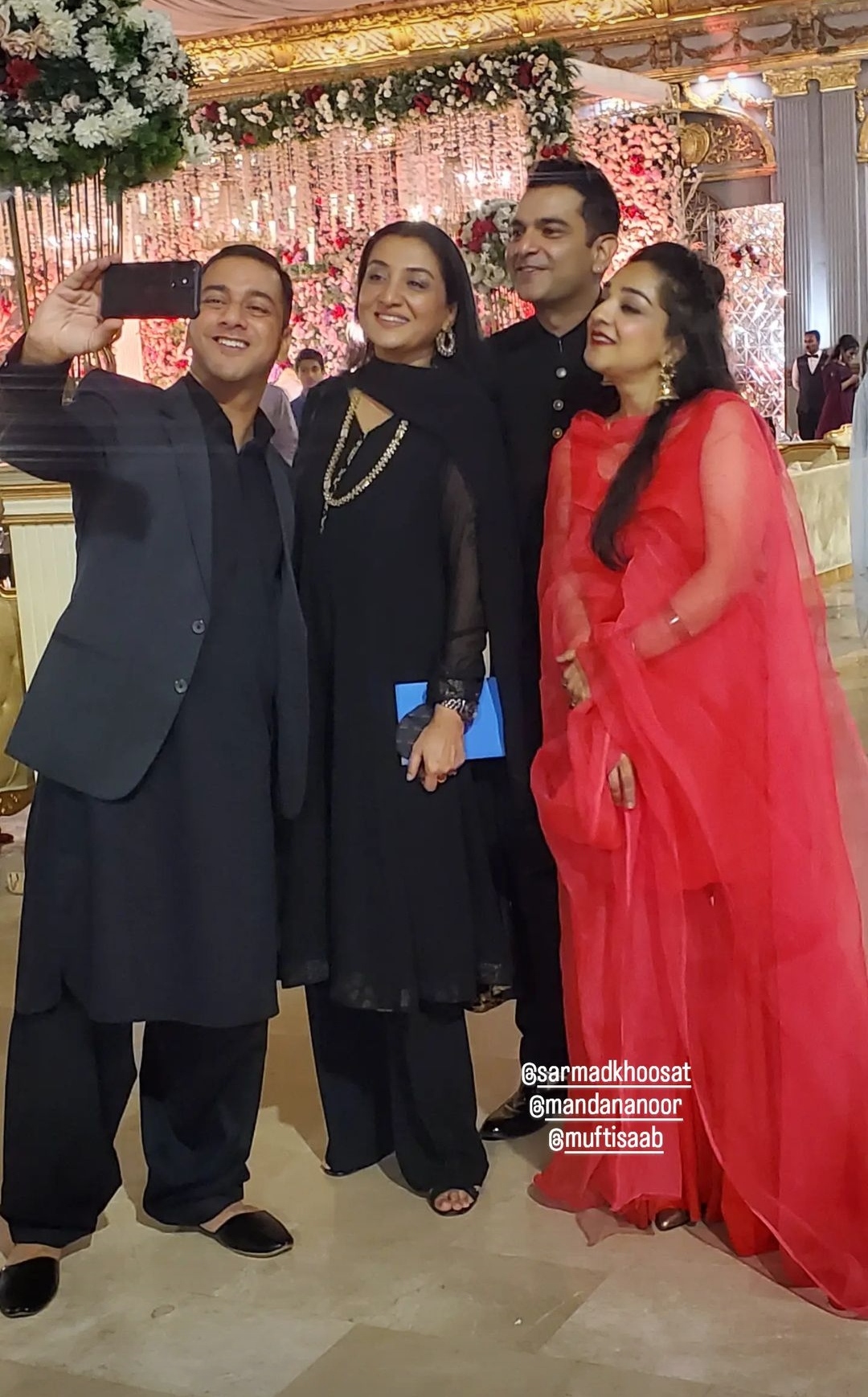 nadia-afgan-shares-pictures-from-sarmad-khoosat-s-sister-wedding