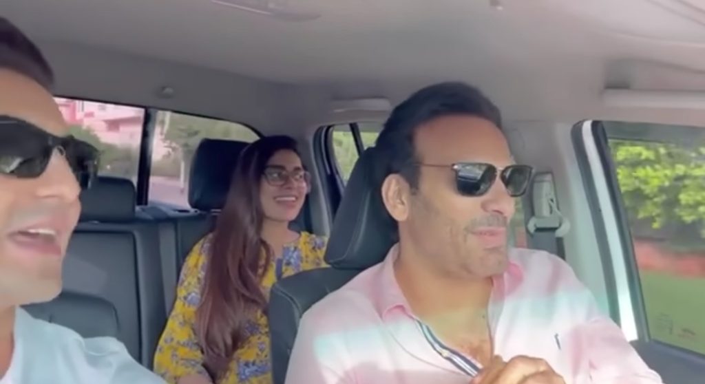 Saleem Sheikh Shares Family Meetup Video From His Karachi Visit