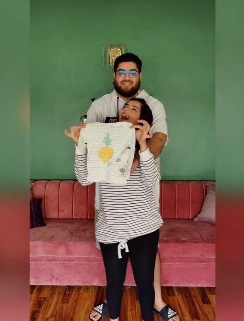 Srha Asghar's Cutest Gender Reveal Video Gets Public Praise