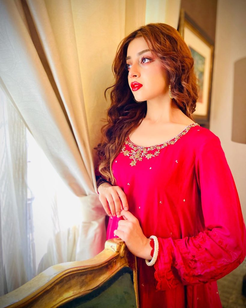 Alizeh Shah Looks Like A Real Life Doll In Latest Pictures