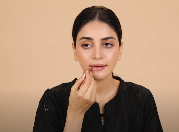 Anmol Baloch Shares Her No-Makeup Makeup Look With Product Details