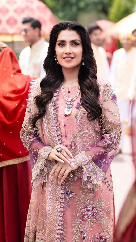 Ayeza Khan And Resham Flaunts Elegance In Nureh’s Latest Festive Edit’22