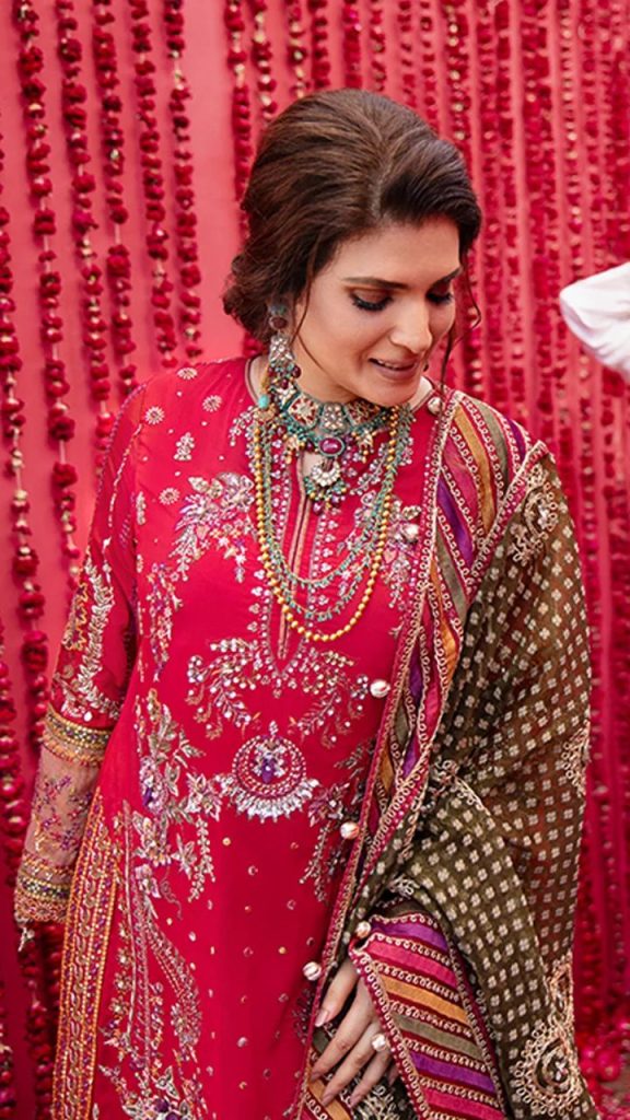 Ayeza Khan And Resham Flaunts Elegance In Nureh’s Latest Festive Edit’22