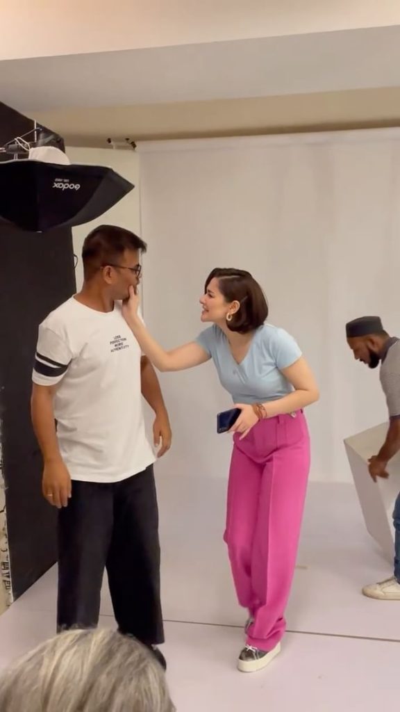 Hania Amir’s Closeness With Makeup Artist Invites Backlash