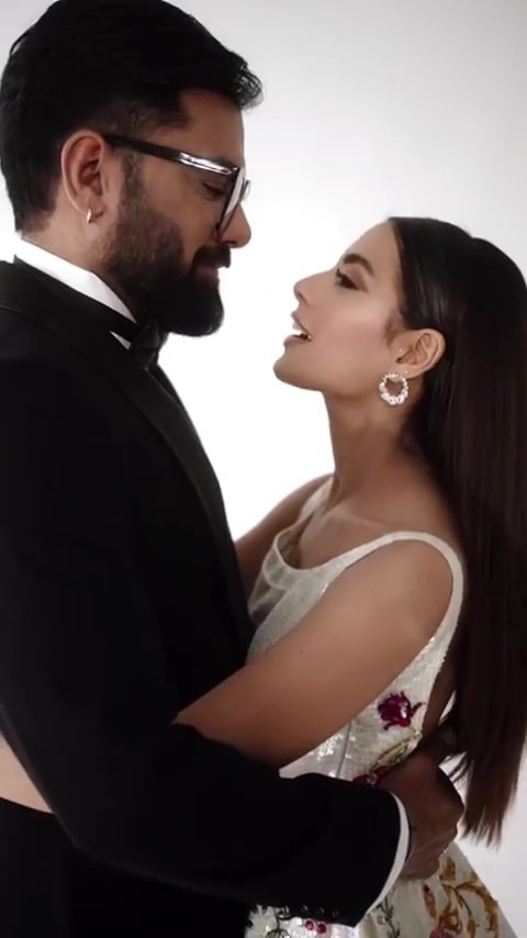 Iqra Aziz And Yasir Hussain’s Couple Shoot At HUM Awards Invites Backlash