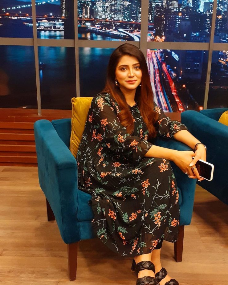 Anchor Irza Khan Talks About Near Death Experience | Reviewit.pk