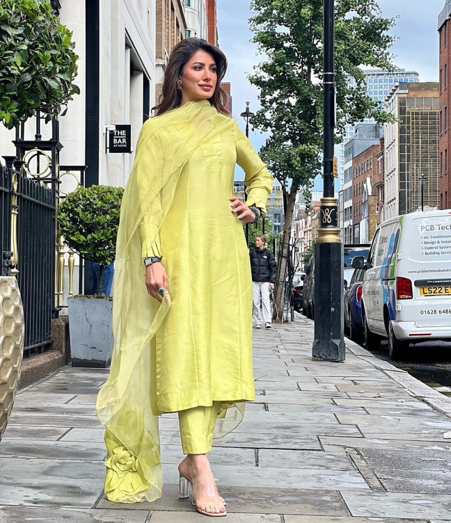 Mehwish Hayat New Pictures from Vacation