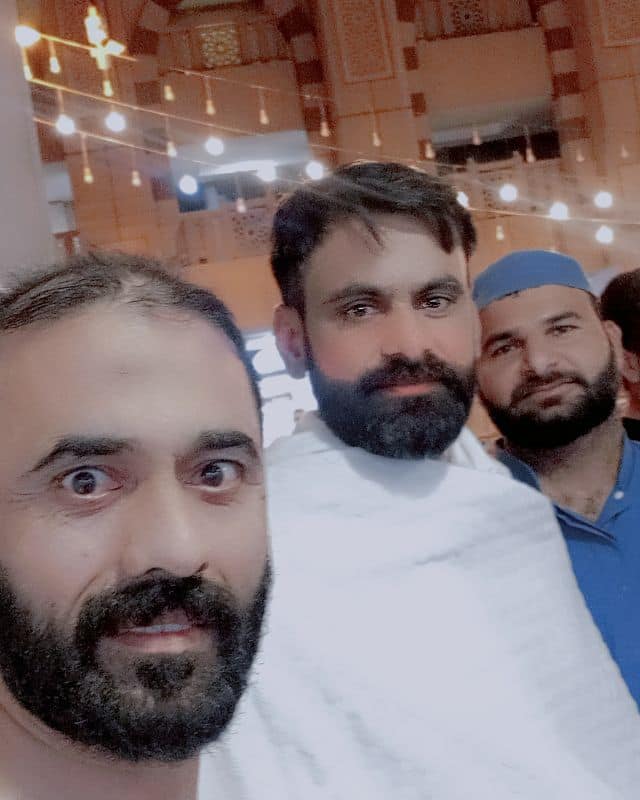 Mohammad Hafeez Performs Umrah With Family