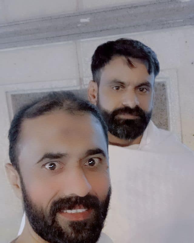 Mohammad Hafeez Performs Umrah With Family