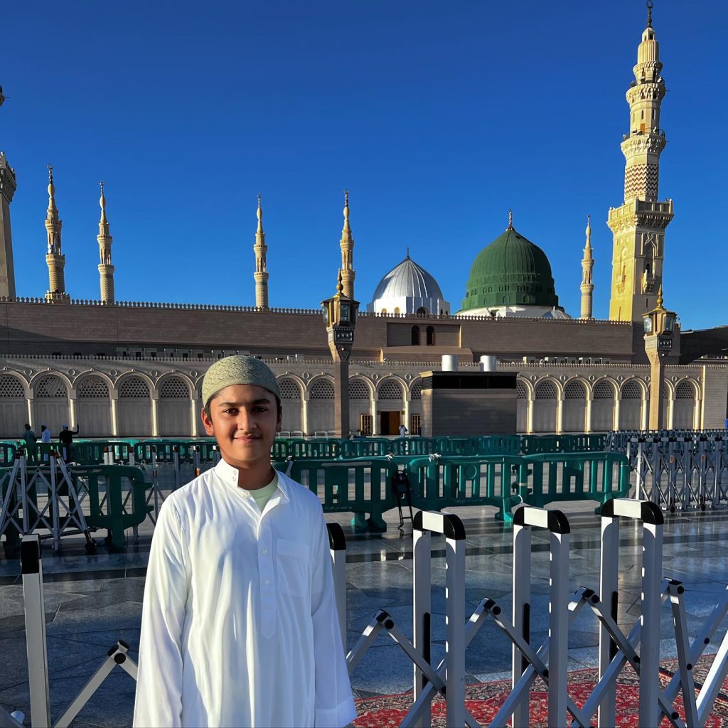 Mohammad Hafeez Performs Umrah With Family