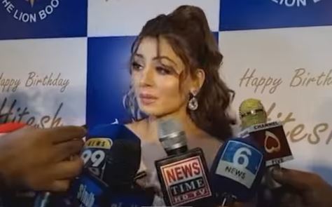 Urvashi Rautela Answers Media Questions Regarding Naseem Shah