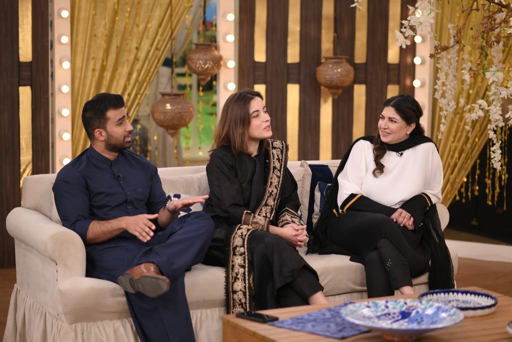 Shagufta Ejaz And Saniya Shamshad’s Family Clicks From GMP