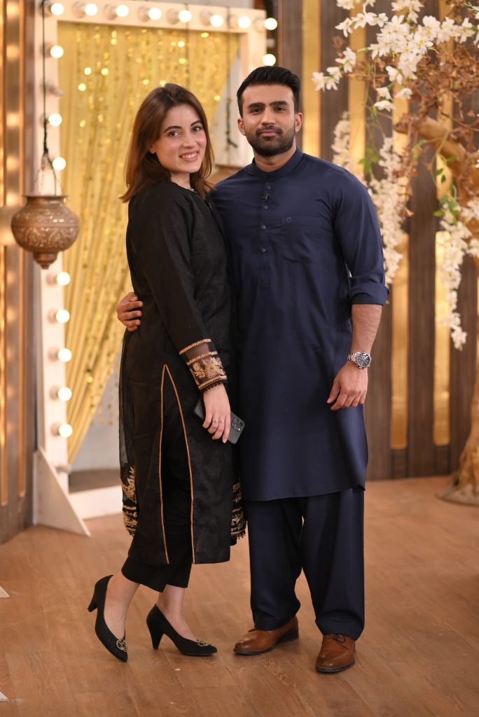 Shagufta Ejaz And Saniya Shamshad’s Family Clicks From GMP