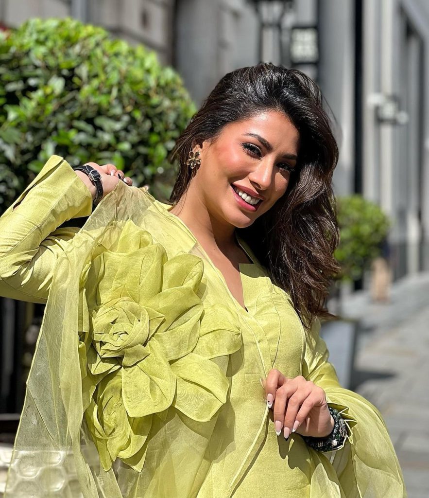 Mehwish Hayat's Old Drama Clip Surprises Fans