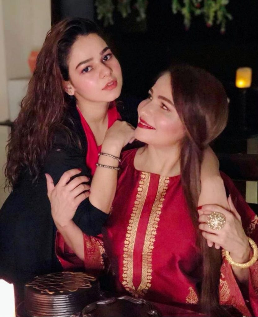 Siyani Famed Beena Chaudhary With Her Daughter Hareem Sohail