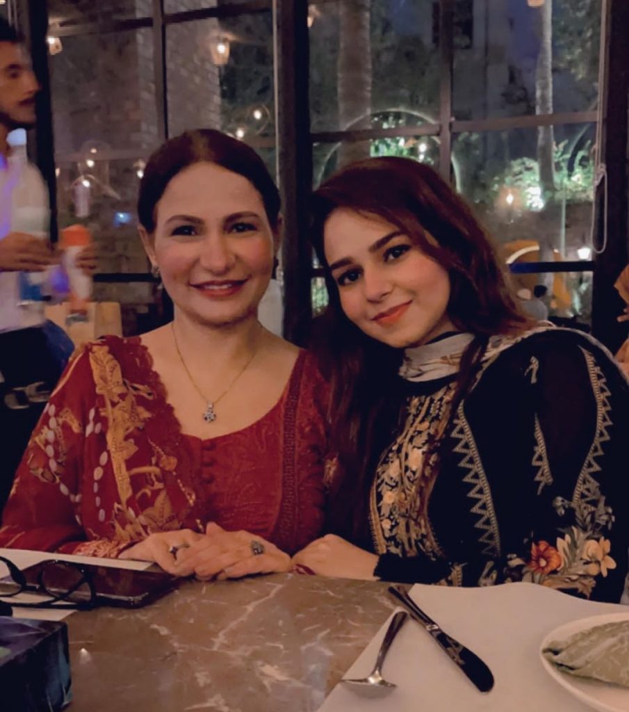 Siyani Famed Beena Chaudhary With Her Daughter Hareem Sohail