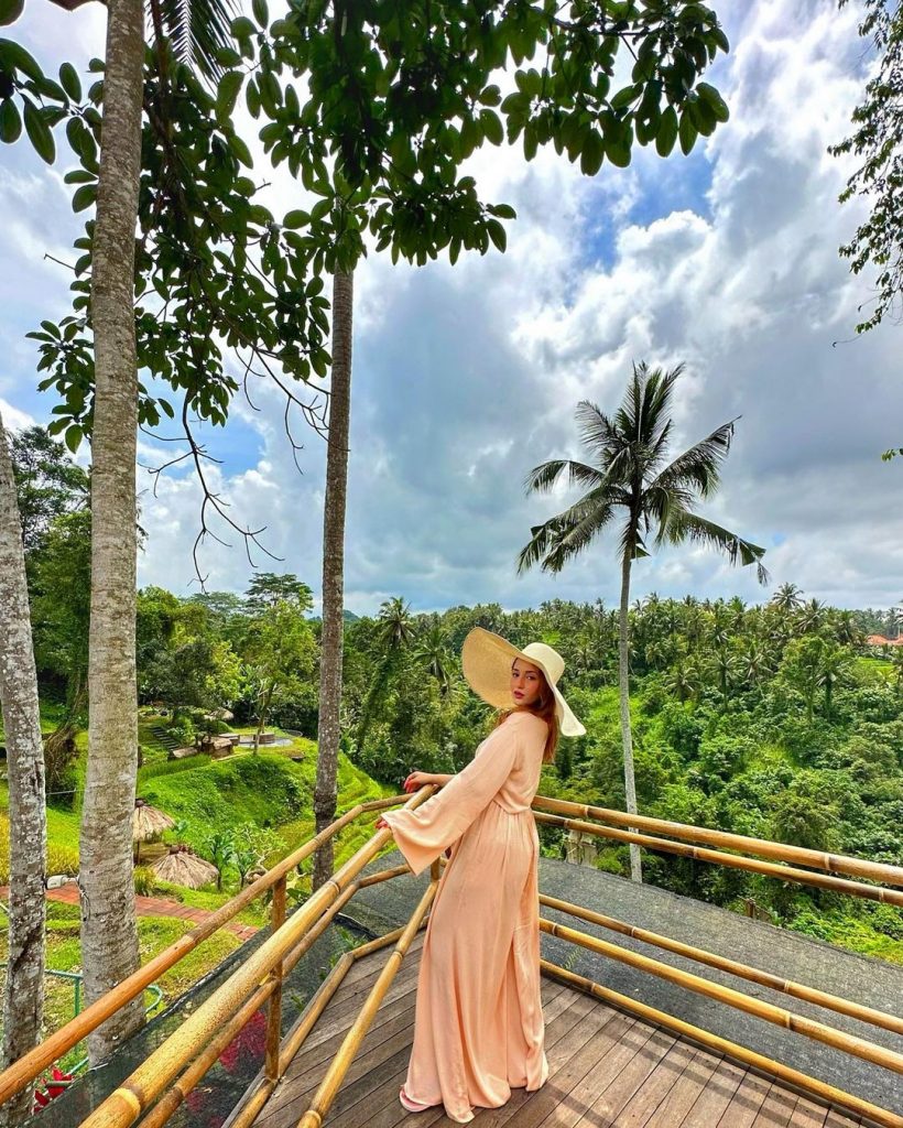Naimal's Sister Fiza Khawar Lavish Vacation in Bali, Indonesia