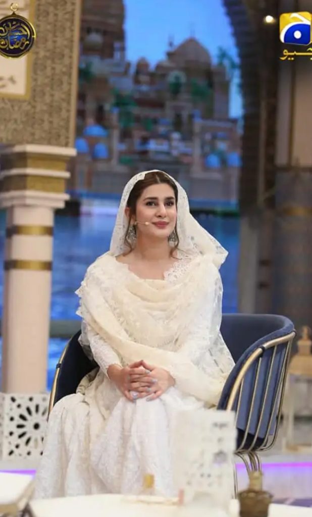 Photos of Kubra Khan from Makkah