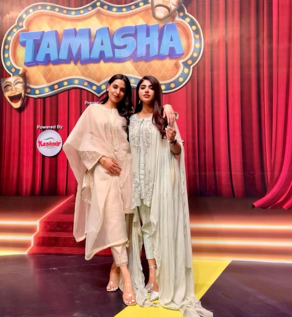 Maira Khan Shares Pictures With Tamasha Fellows From Grand Finale