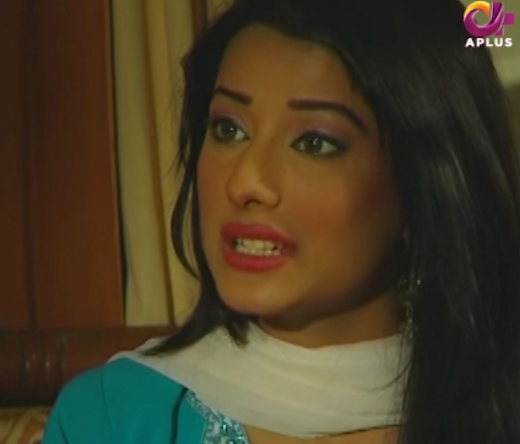 Mehwish Hayat's Old Drama Clip Surprises Fans