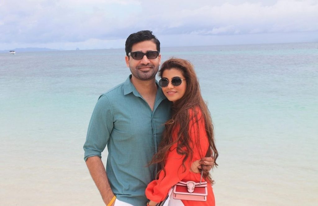 Minna Tariq Shares Her New Adorable Pictures with Husband