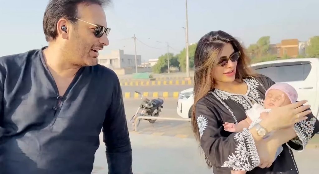 Sadaf & Shahroz New Vlog from Karachi Sea View