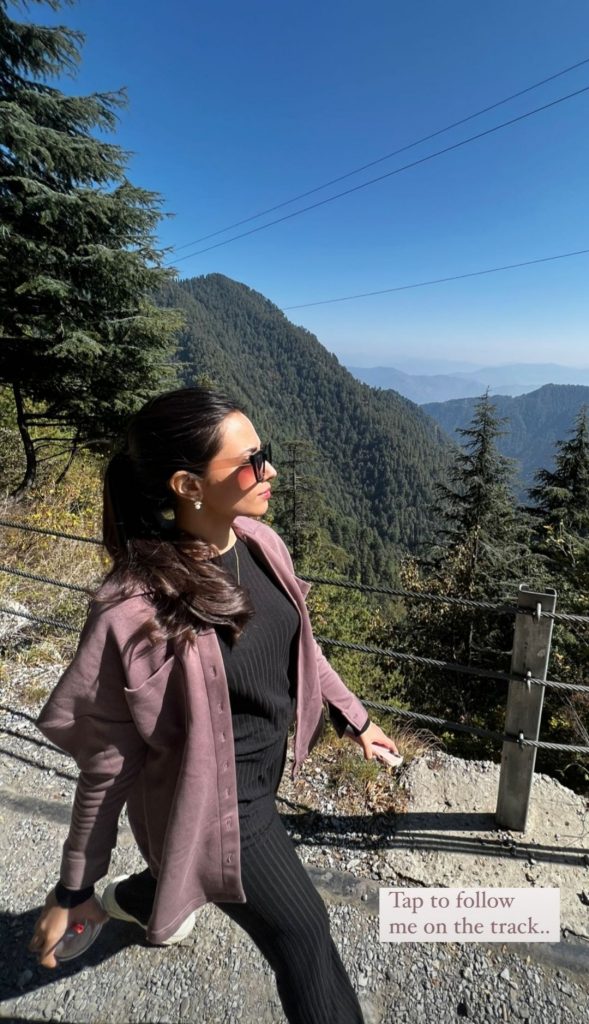 Shahveer Jafry Celebrates Anniversary With Wife in Nathia Gali