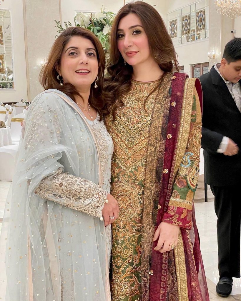 Aisha Khan Looks Ethereal At A Family Wedding