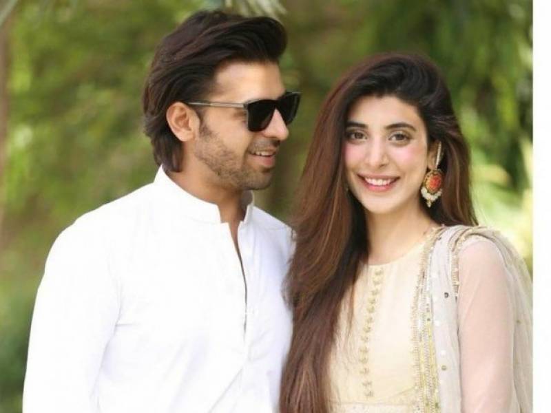 Netizens Comment On Obvious Tension Between Urwa Hocane And Farhan Saeed