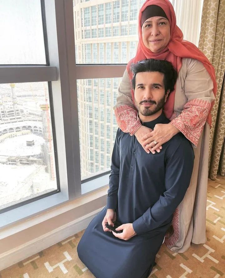 Public Accuse Feroze Khan Of Using Religion After Accusations By Ex-Wife