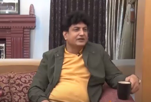 Khalil Ur Rehman Qamar Talks About His Early Age Marriage & Behavior With Wife