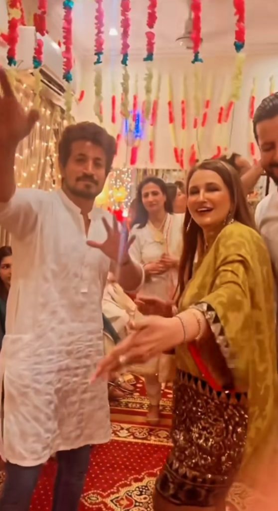 Public Criticizes Saba Faisal's Dance With Sons