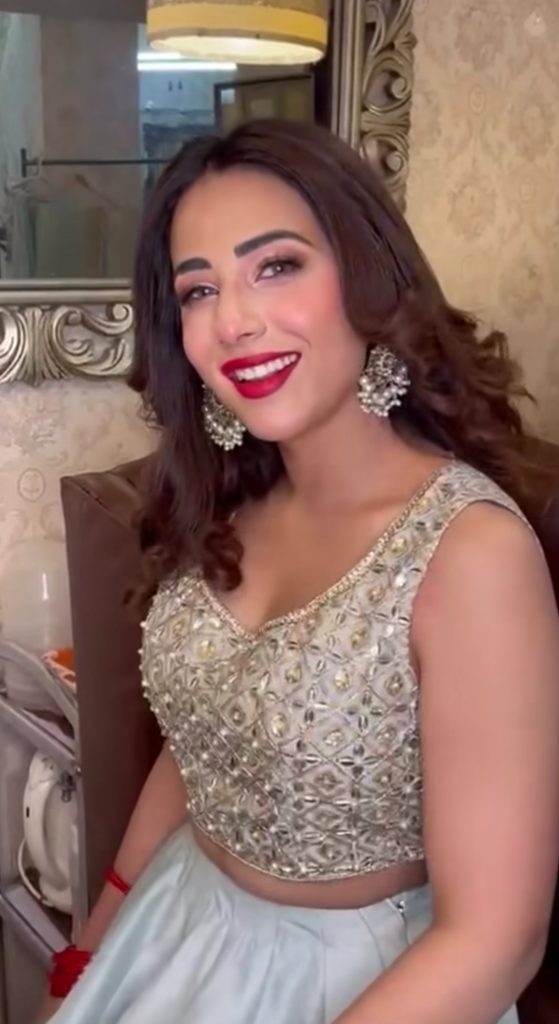 Ushna Shah Shares Pictures from Friend's Wedding