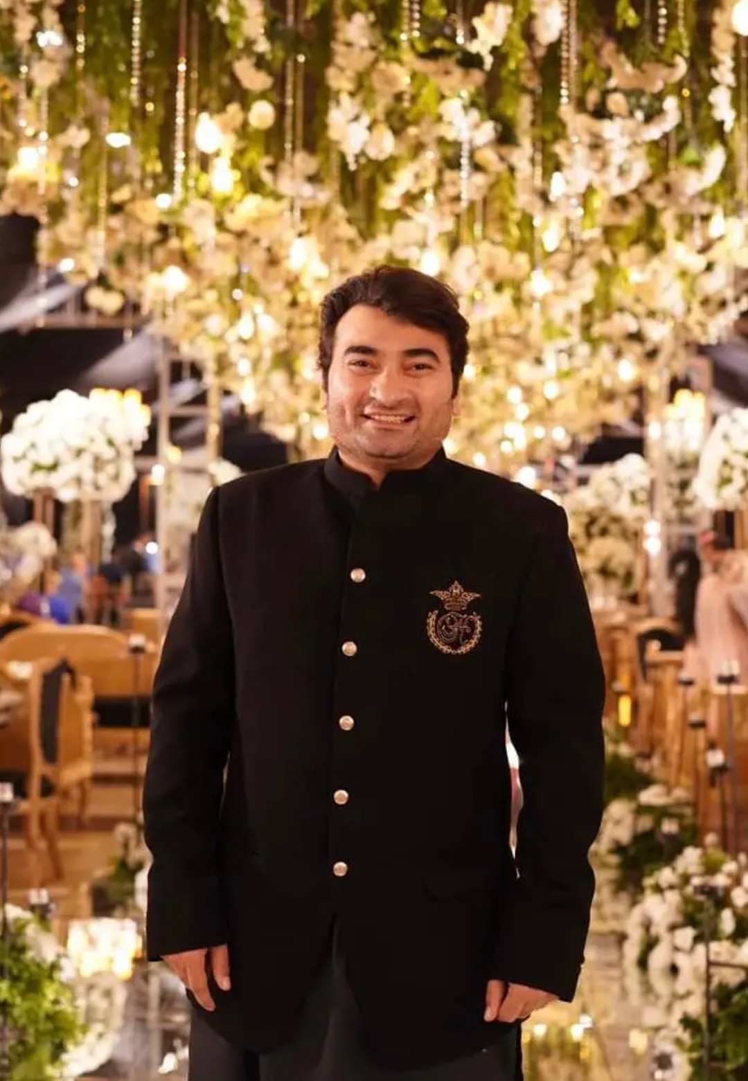 Hanif Raj Celebrities Spotted At Hanif Raja Son's Wedding | Reviewit.pk
