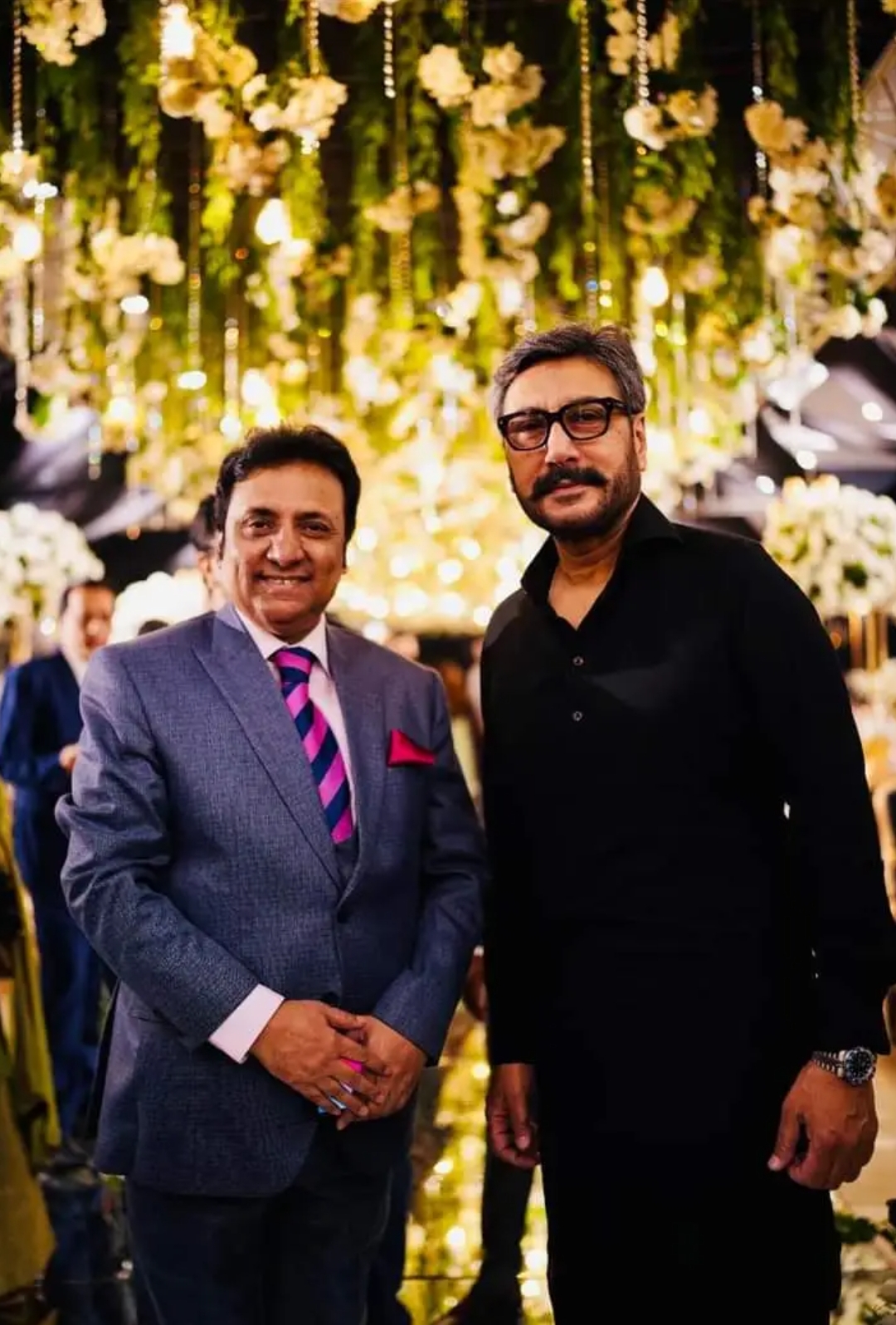 Hanif Raj Celebrities Spotted At Hanif Raja Son's Wedding | Reviewit.pk