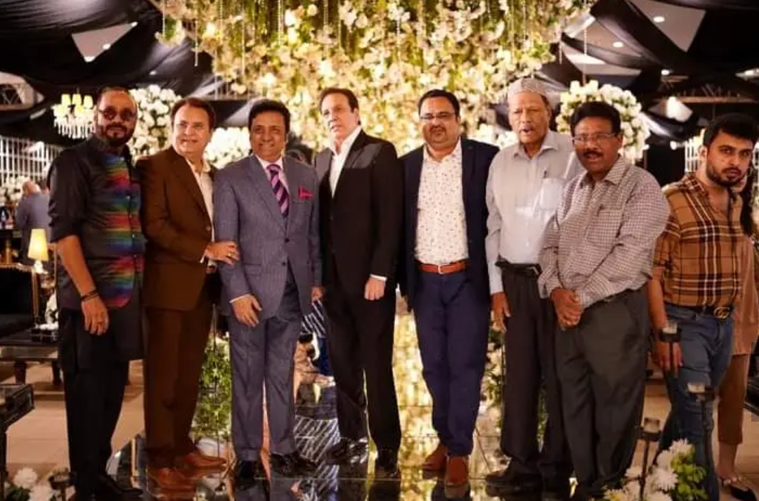Hanif Raj Celebrities Spotted At Hanif Raja Son's Wedding | Reviewit.pk