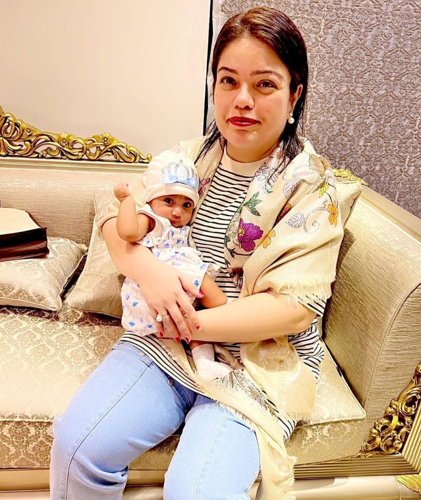 New Adorable Pictures of Kiran Tabeir With Her Little Angel