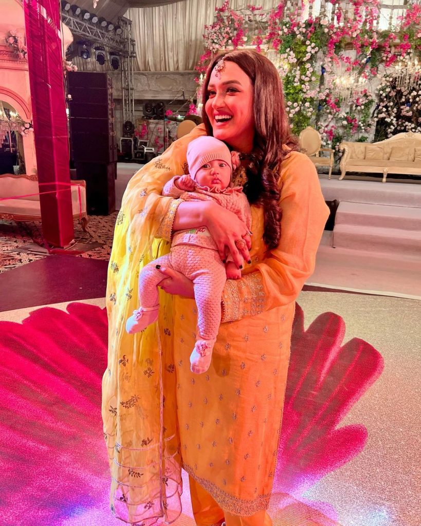 New Adorable Pictures of Kiran Tabeir With Her Little Angel