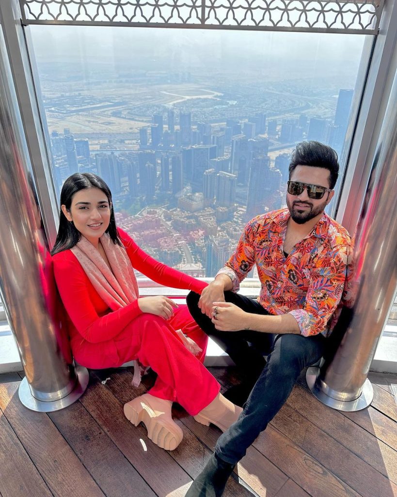 Sarah Khan and Falak Shabir Adorable Pictures from Burj Khalifa Top