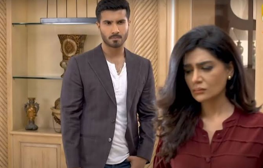 Iffat Omar's Warning to Feroze Khan During Aye Musht E Khaak Shooting