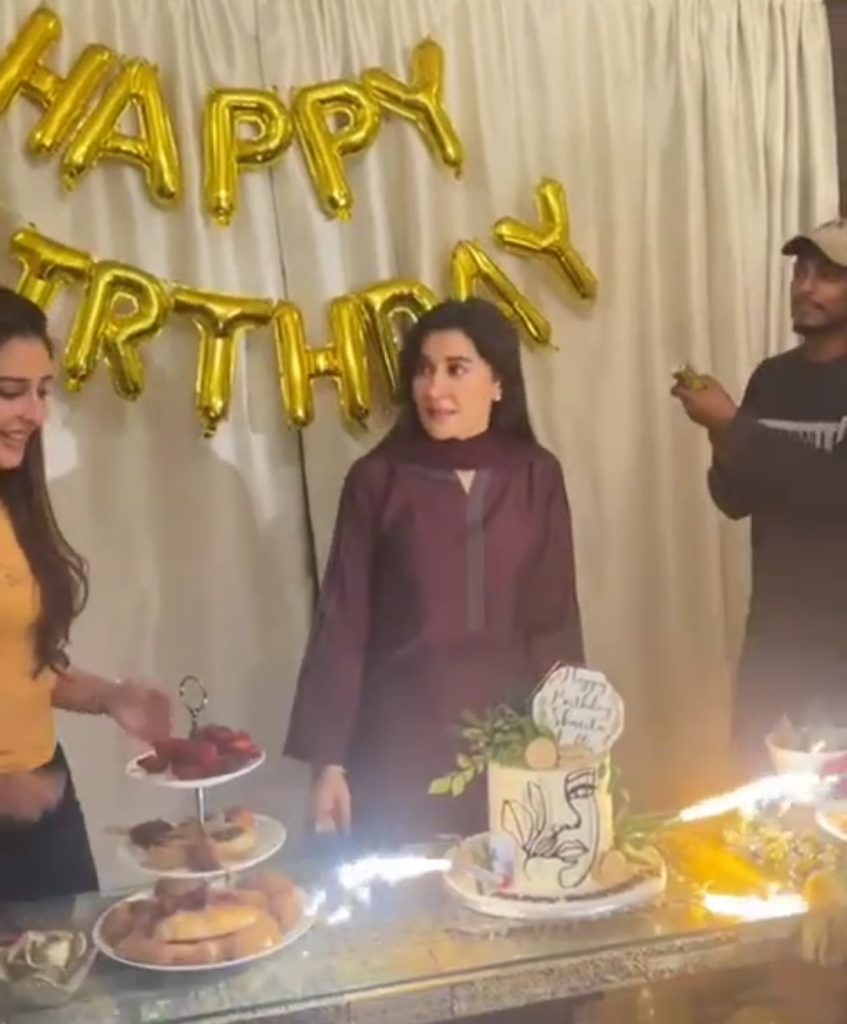 Shaista Lodhi's pre birthday celebration from the drama set