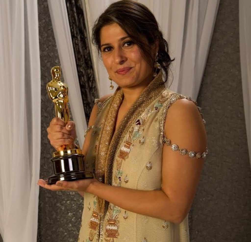 Sharmeen Obaid Chinoy Returns Her Lux Award After Feroze Khan's Nomination
