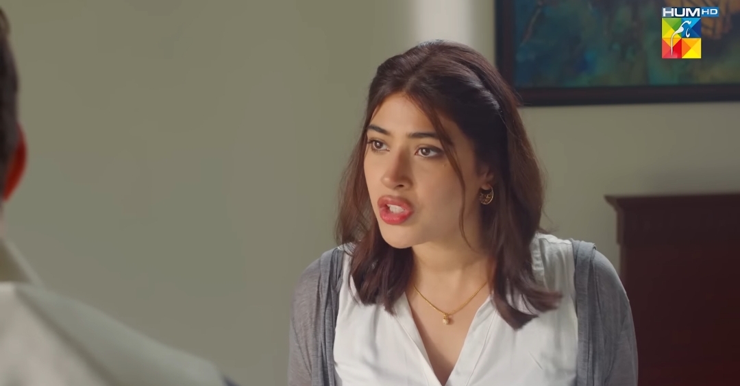 Sonia Mishal Addresses Hearsay About Her Cosmetic Surgery | Reviewit.pk