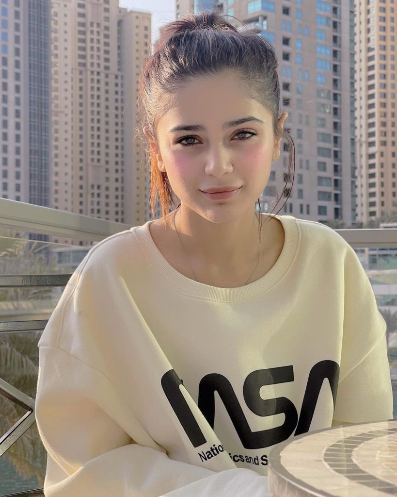 Beautiful Video of Aima Baig Singing Famous Song