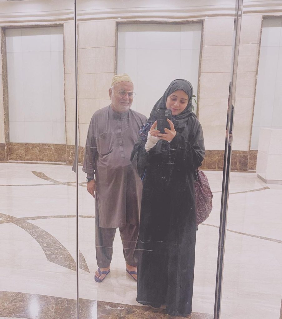 Aima Baig Gets Criticized For Clothing Choices Post Umrah