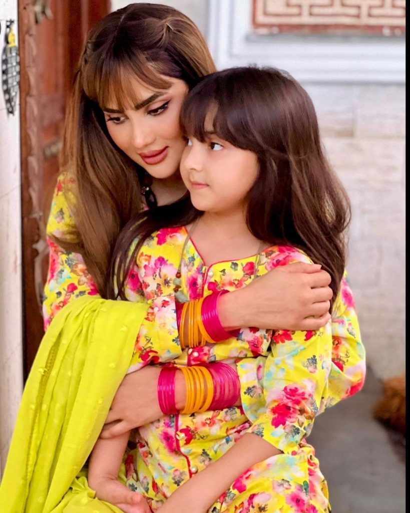 Fiza Ali's Daughter Thinks Her Mom Is Kareena Kapoor