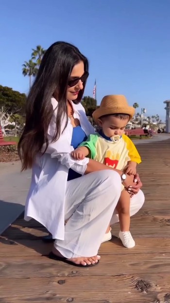 Sadia Ghaffar's Cute Beach Picnic With Baby Raya Hayat Khan