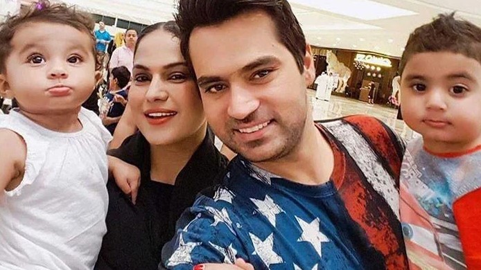 Veena Malik's Children Met Father After Four Years