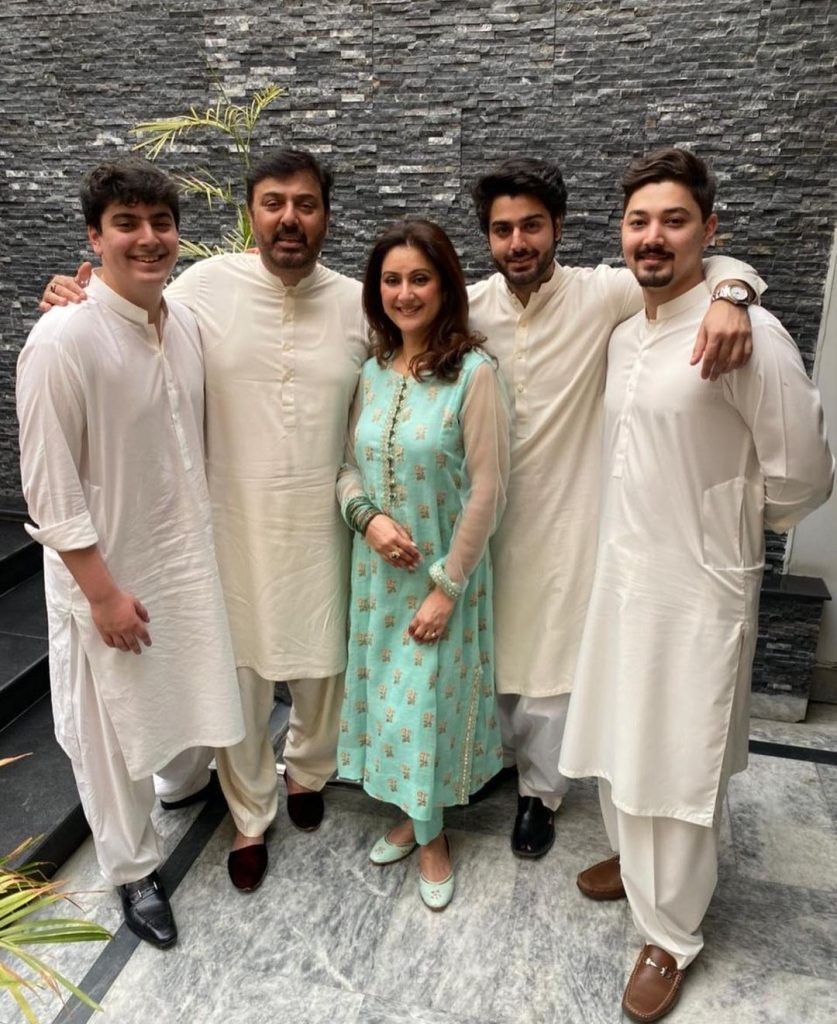 Nauman Ijaz Family Pictures from Recent Event